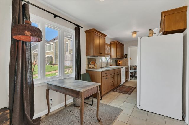 210 Raintree Dr, Hermitage, TN 37076