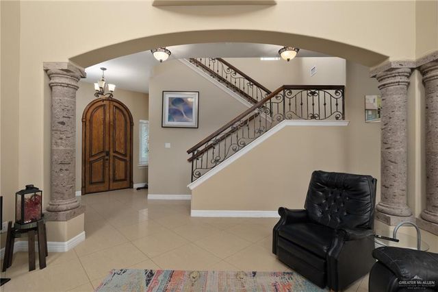 2201 W Rhin Drive, Edinburg, TX 78539