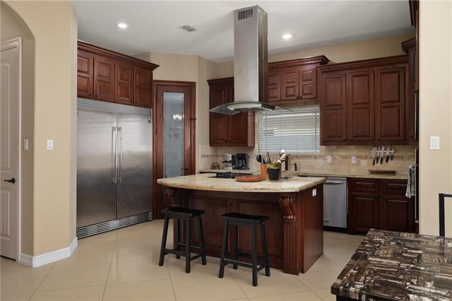 2201 W Rhin Drive, Edinburg, TX 78539