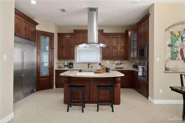 2201 W Rhin Drive, Edinburg, TX 78539