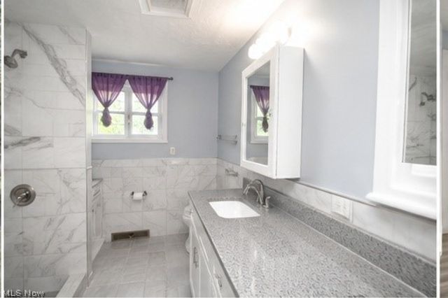4780 Echovalley Street NW, North Canton, OH 44720