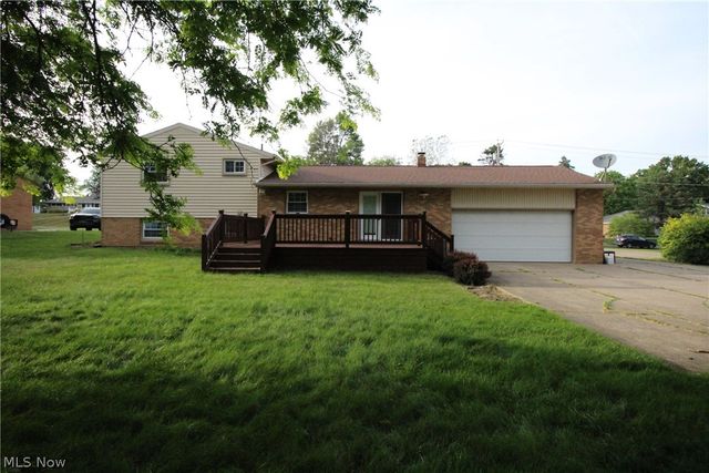 4780 Echovalley Street NW, North Canton, OH 44720