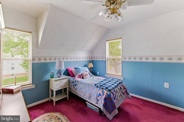 200 READING AVE, Barrington, NJ 08007