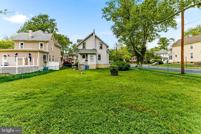 200 READING AVE, Barrington, NJ 08007