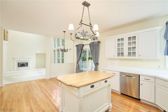 4417 Wyndham Way, Copley, OH 44321