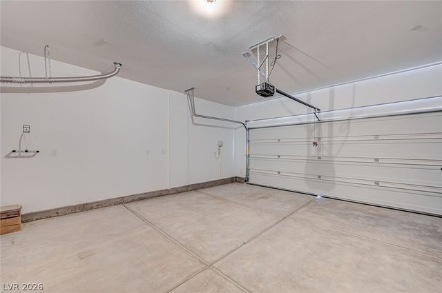 324 Lupton Avenue, North Las Vegas, NV 89031