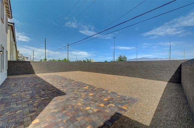 324 Lupton Avenue, North Las Vegas, NV 89031