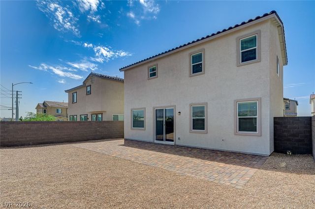 324 Lupton Avenue, North Las Vegas, NV 89031