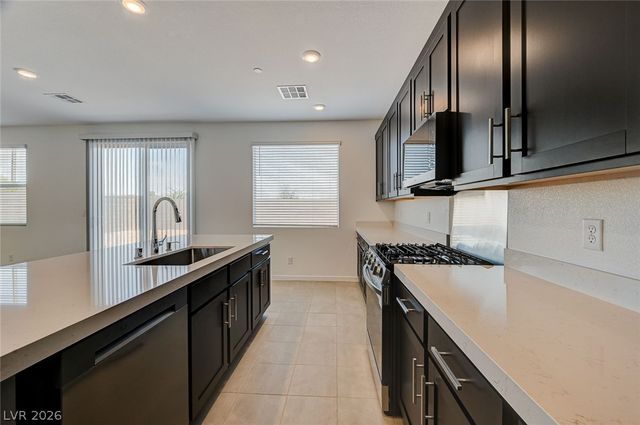 324 Lupton Avenue, North Las Vegas, NV 89031