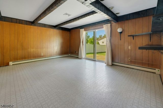 10 Klimback Ct, West Caldwell Twp., NJ 07006