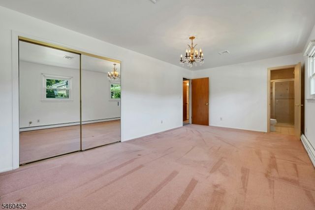 10 Klimback Ct, West Caldwell Twp., NJ 07006