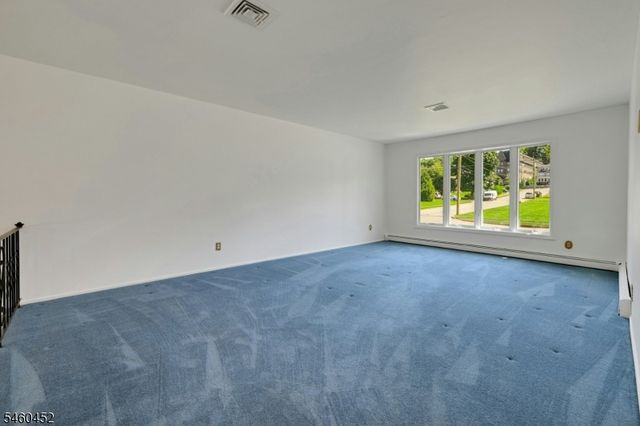 10 Klimback Ct, West Caldwell Twp., NJ 07006