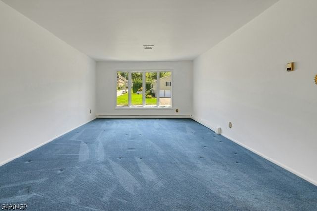 10 Klimback Ct, West Caldwell Twp., NJ 07006