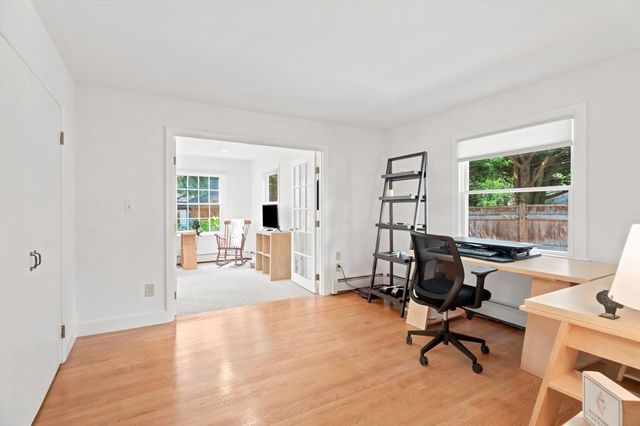 21 Woodbridge Rd, North Andover, MA 01845