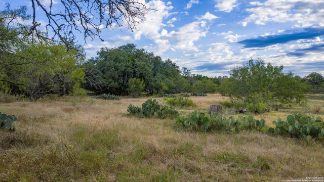28084 Delafield, New Braunfels, TX 78132