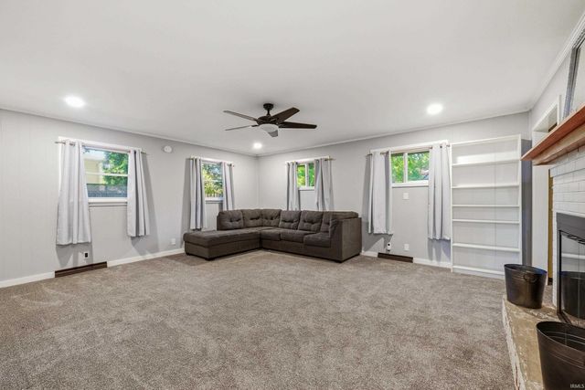 1505 N Briar Road, Muncie, IN 47304