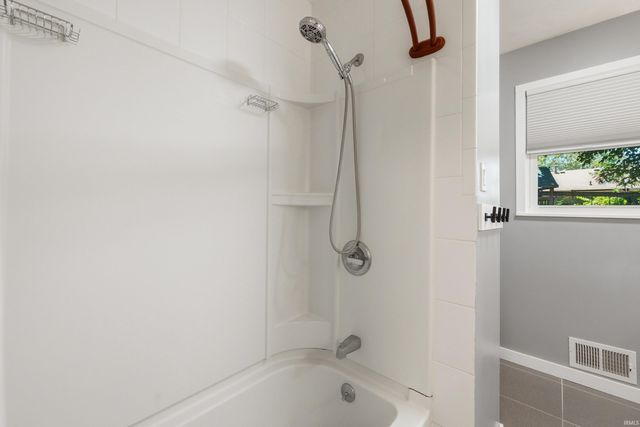 1505 N Briar Road, Muncie, IN 47304