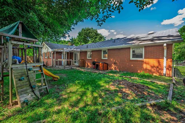 1505 N Briar Road, Muncie, IN 47304