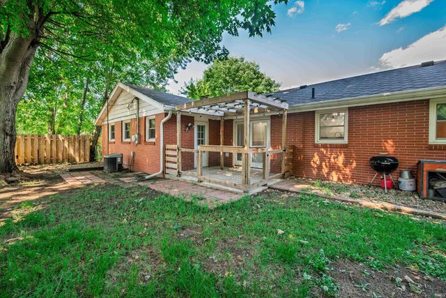 1505 N Briar Road, Muncie, IN 47304