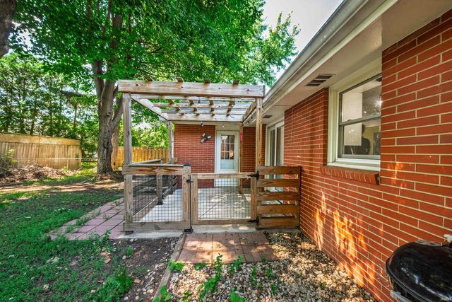 1505 N Briar Road, Muncie, IN 47304