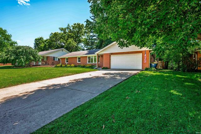 1505 N Briar Road, Muncie, IN 47304