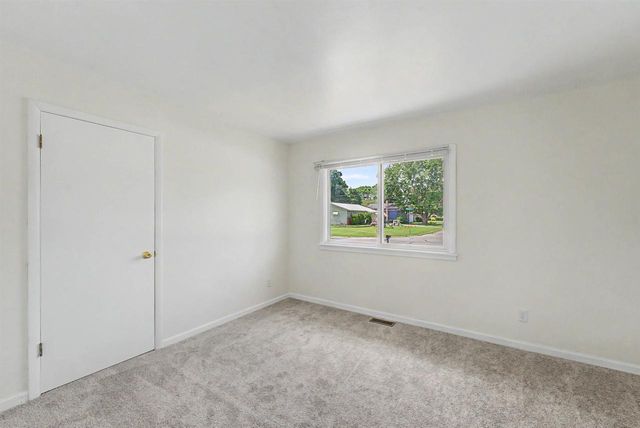 2353 Robinson Drive, Beloit, WI 53511