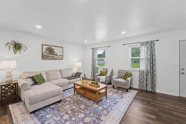 2353 Robinson Drive, Beloit, WI 53511