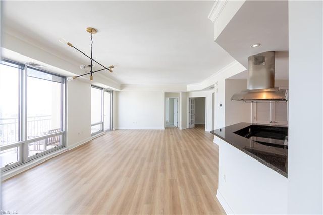 4545 Commerce St Unit 2505, Virginia Beach, VA 23462