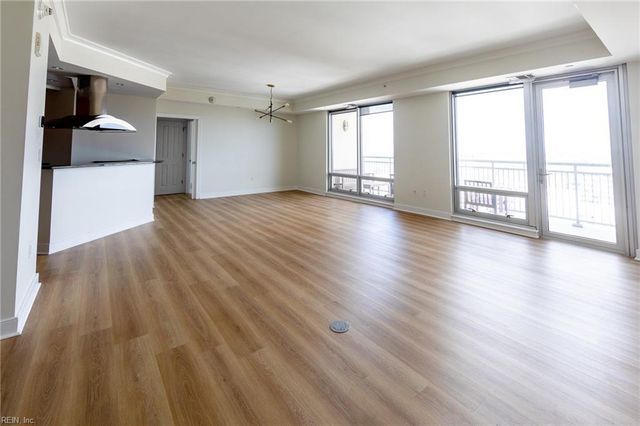 4545 Commerce St Unit 2505, Virginia Beach, VA 23462