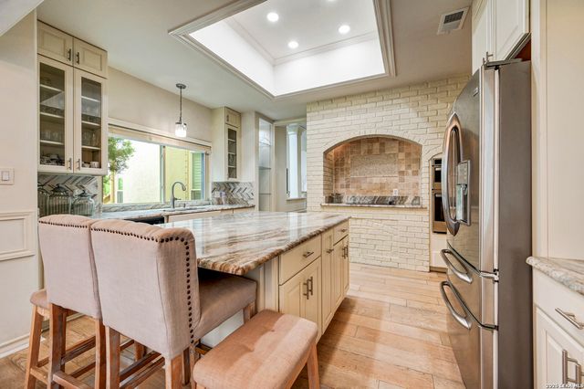 11827 MILL ROCK RD, San Antonio, TX 78230