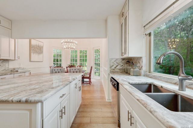 11827 MILL ROCK RD, San Antonio, TX 78230