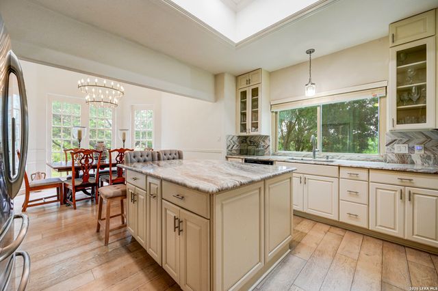 11827 MILL ROCK RD, San Antonio, TX 78230