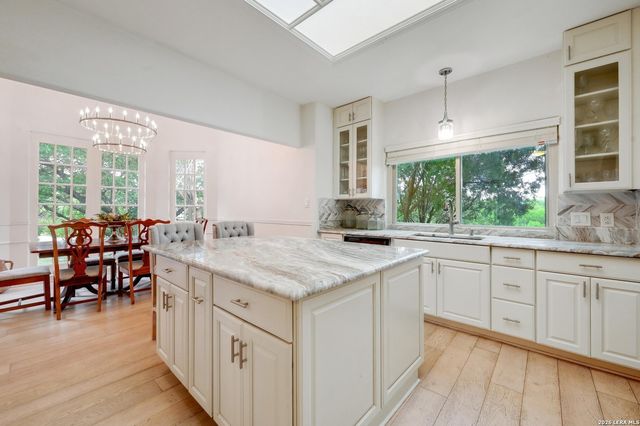 11827 MILL ROCK RD, San Antonio, TX 78230