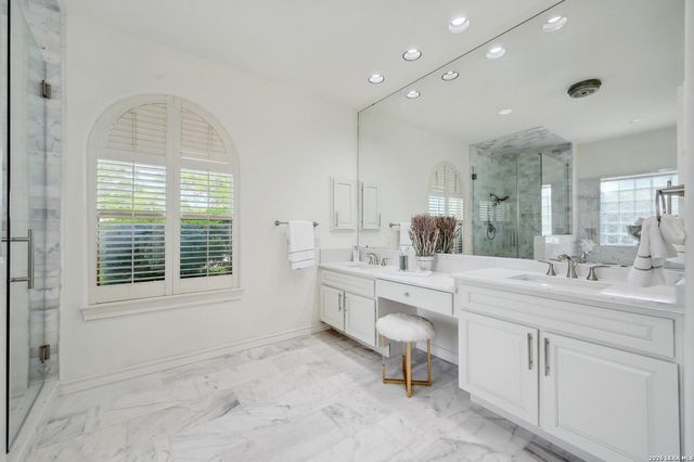 11827 MILL ROCK RD, San Antonio, TX 78230