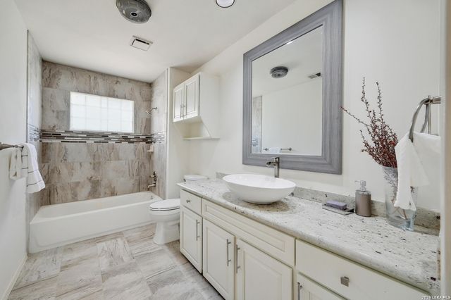 11827 MILL ROCK RD, San Antonio, TX 78230