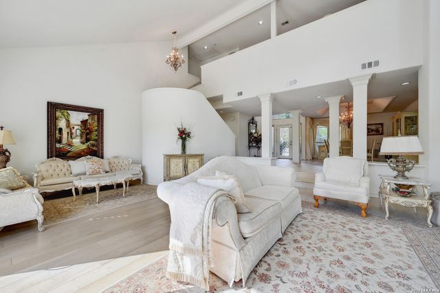 11827 MILL ROCK RD, San Antonio, TX 78230