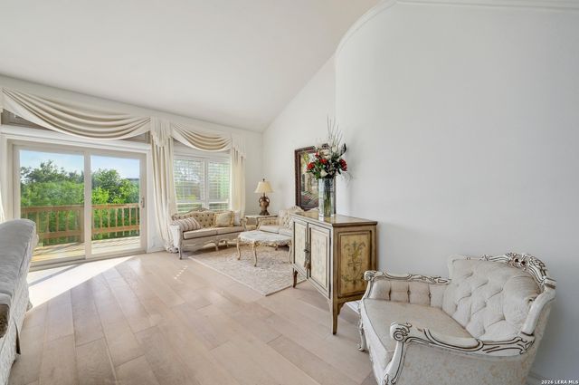 11827 MILL ROCK RD, San Antonio, TX 78230