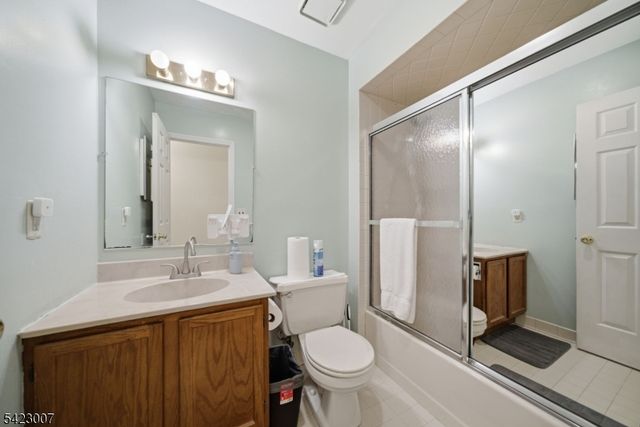 1142 Oakcroft Ln, Franklin Twp., NJ 08873
