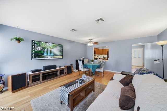 1142 Oakcroft Ln, Franklin Twp., NJ 08873