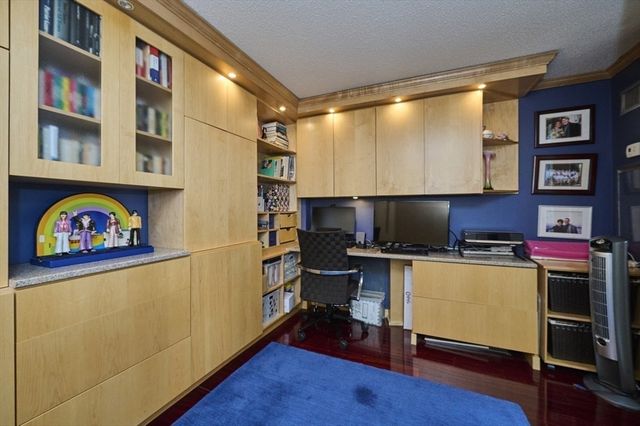 10 Museum Way 326, Cambridge, MA 02141