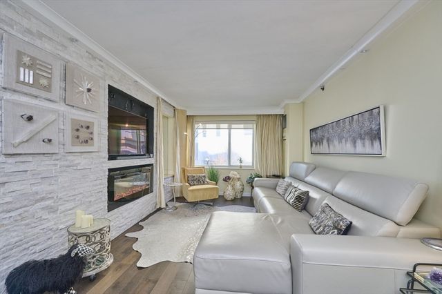 10 Museum Way 326, Cambridge, MA 02141