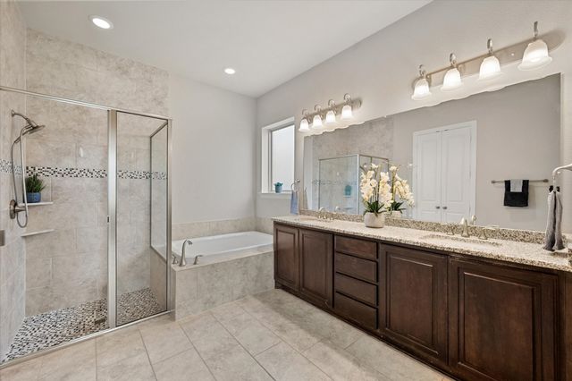 1108 Ivy Charm Way, Arlington, TX 76005