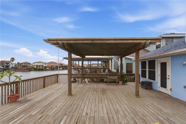 15306 KEY LARGO Ct, Corpus Christi, TX 78418