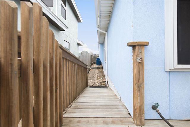 15306 KEY LARGO Ct, Corpus Christi, TX 78418