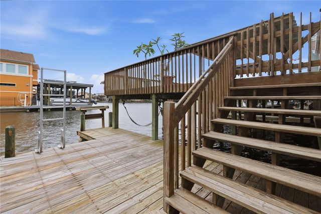 15306 KEY LARGO Ct, Corpus Christi, TX 78418