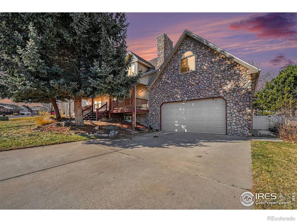 917 52nd Avenue, Greeley, CO 80634