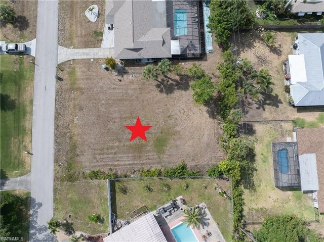 5206 Sunnybrook CT, Cape Coral, FL 33904