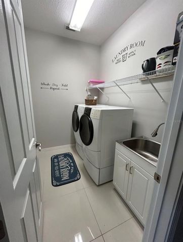 3105 TRUSTEE AVENUE, Sarasota, FL 34243