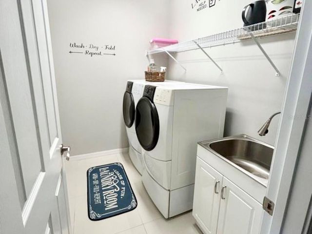 3105 TRUSTEE AVENUE, Sarasota, FL 34243