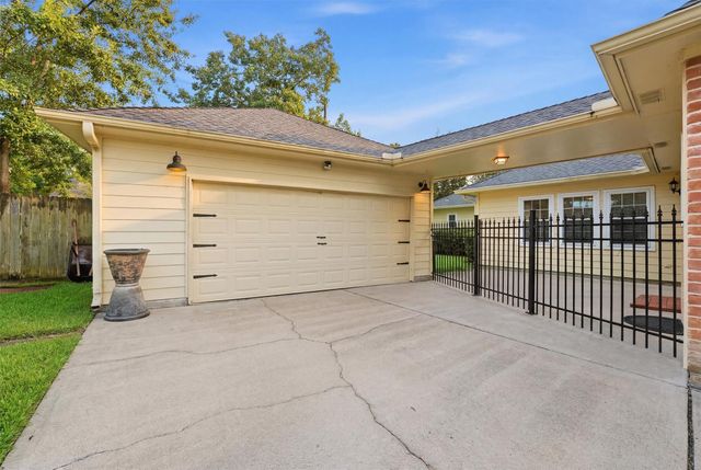 1603 Plantation Drive, Richmond, TX 77406